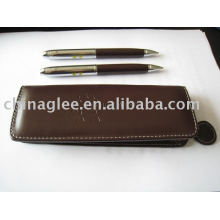 Exclusive leather pen set